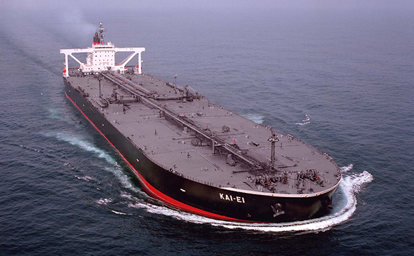 大型油槽船KAI-EI